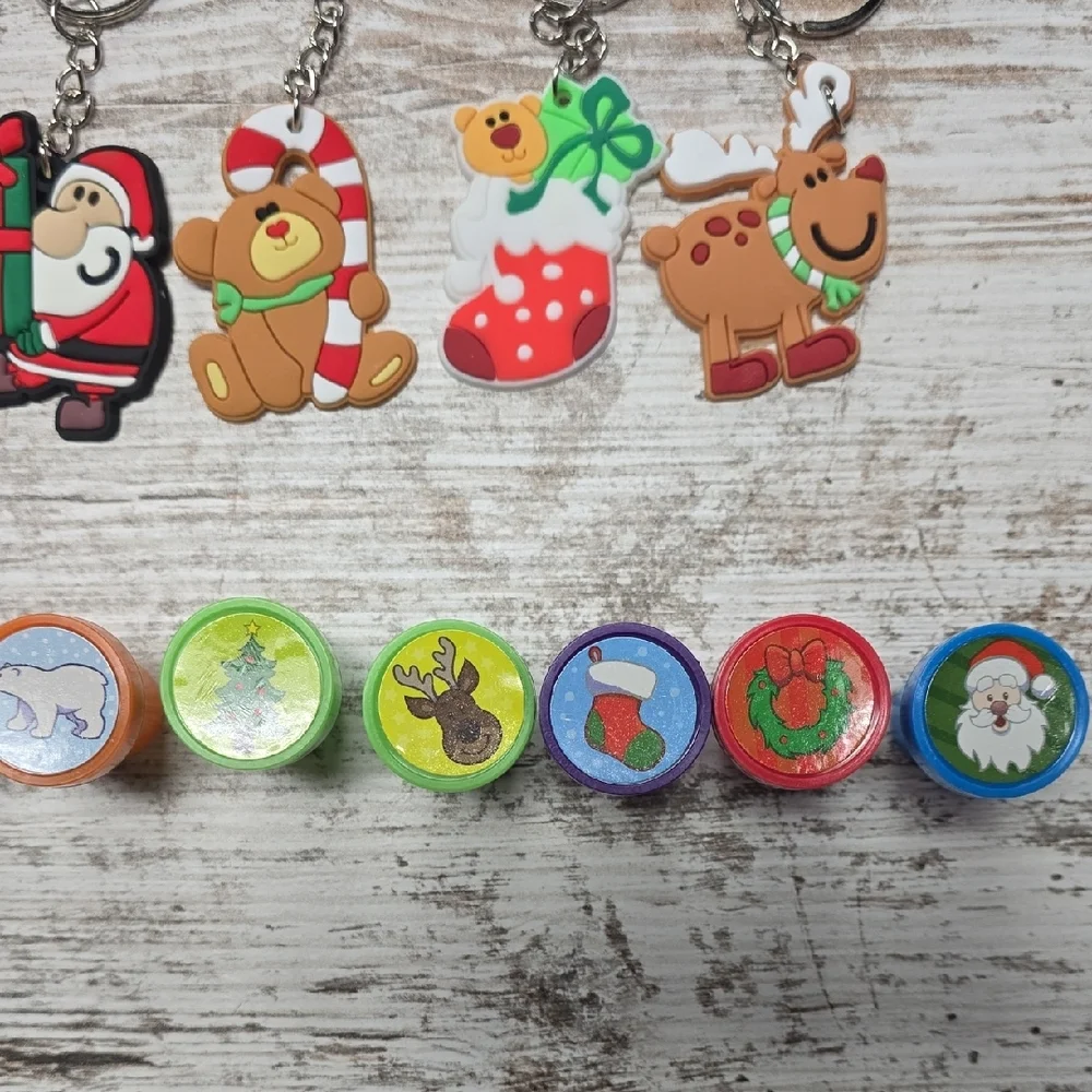 Kids’ Christmas Party Favor Set